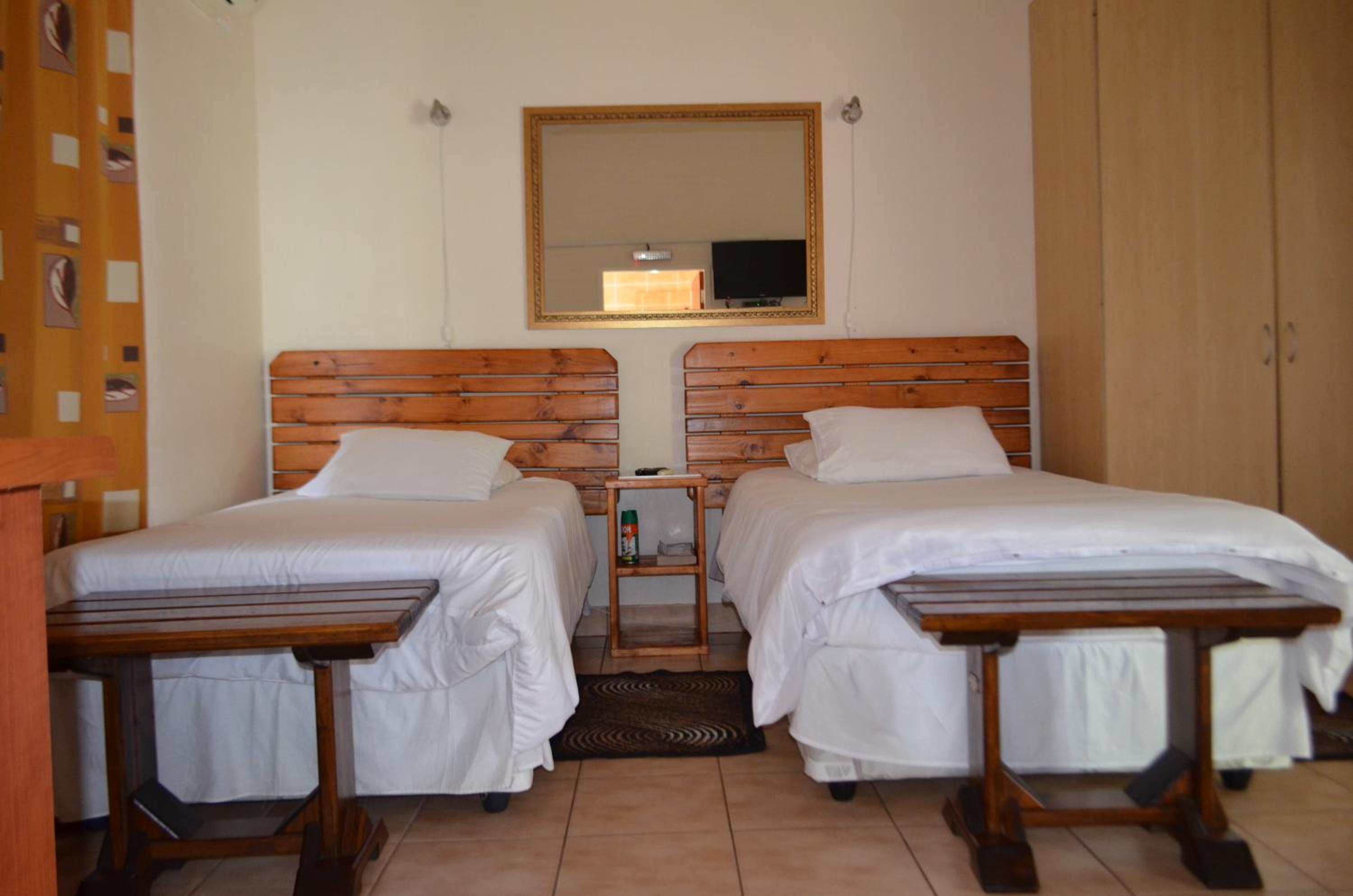Room, Twin Beds