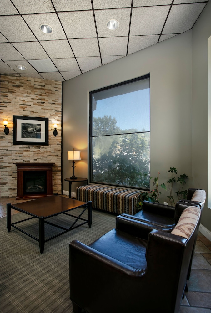Best Western Plus Yosemite Way Station Motel 30/44