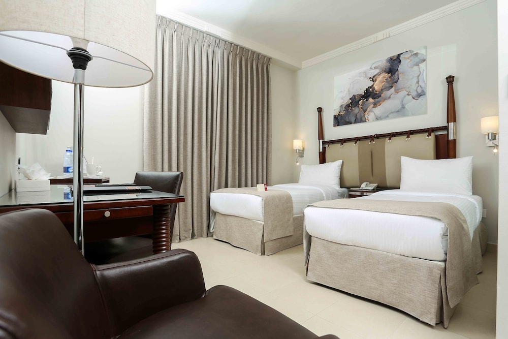RETAJ HOTEL 17/61