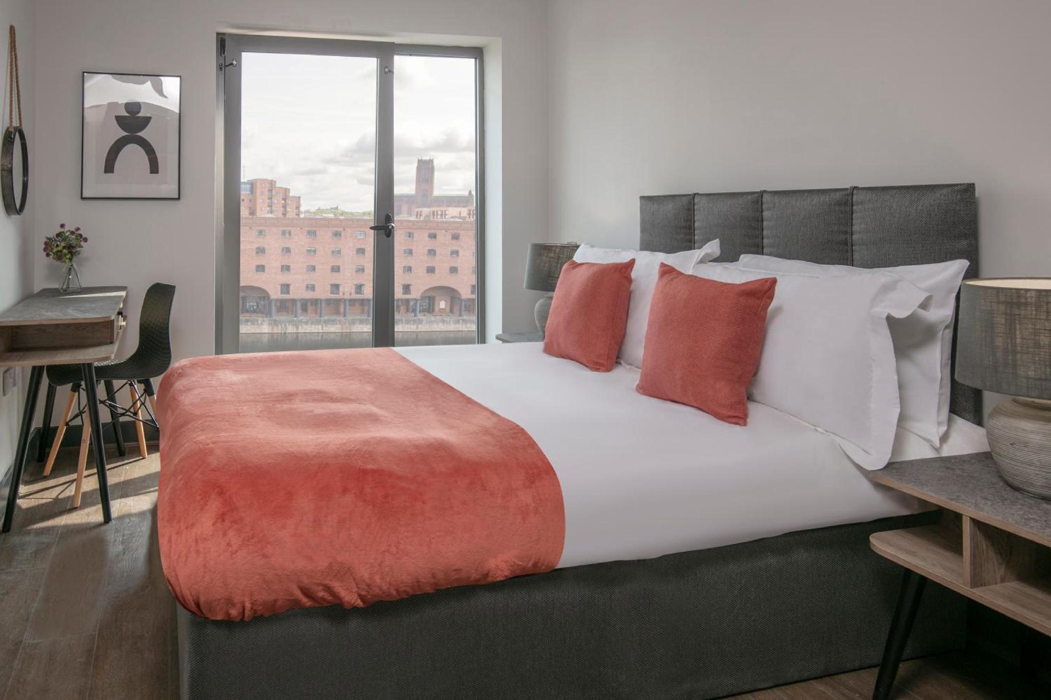2 Bedrooms, Apartment, Sofa