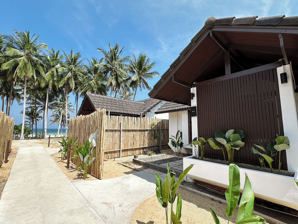 Chumphon Cabana 7/51