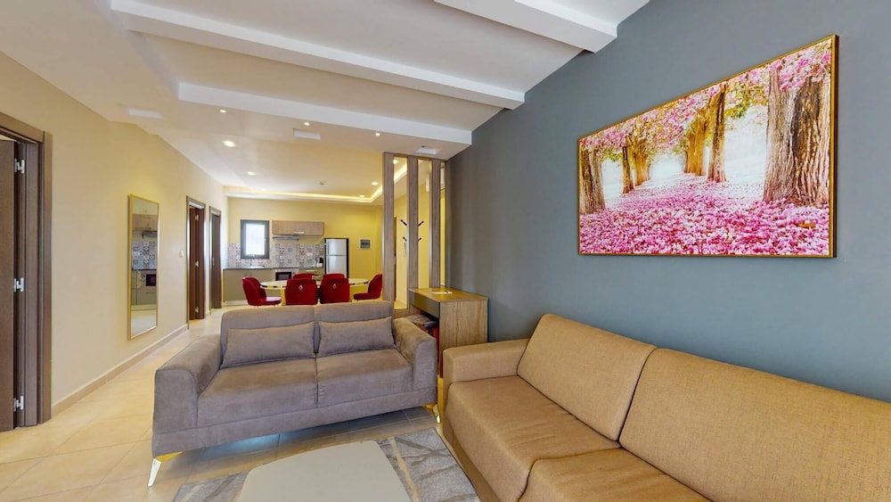 Kingdom Luxury Cheraga 28/42