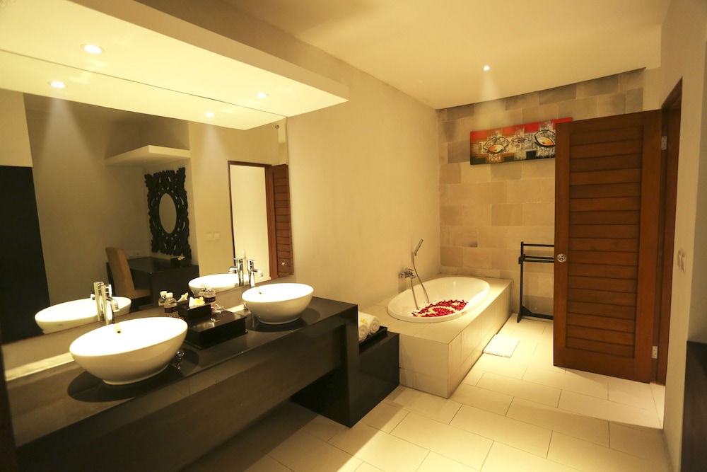 The Light Exclusive Villas Spa 41/72