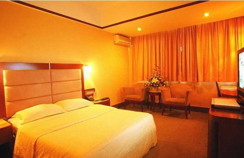 Guangzhou Wings Hotel 7/18