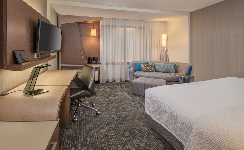 Courtyard By Marriott Atlanta Kennesaw 35/35