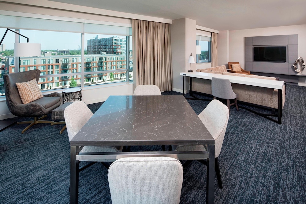 The Westin Edina Galleria 28/49