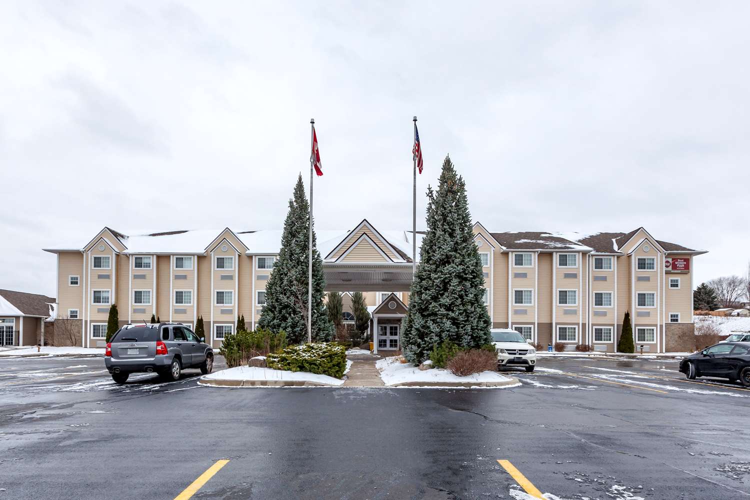 Best Western Plus Woodstock Inn & Suites 18/22