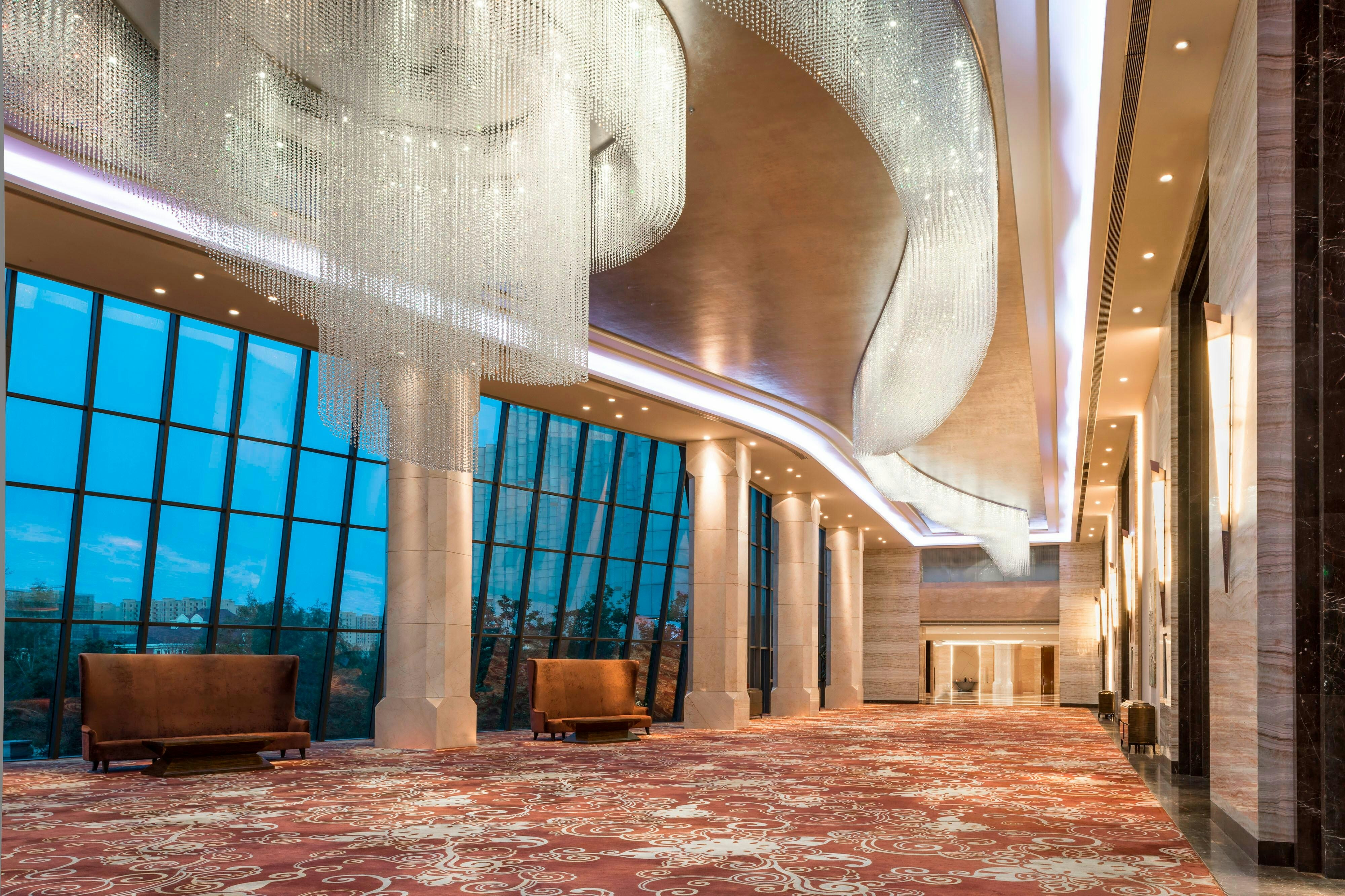 Sheraton Changchun Jingyuetan Hotel 2/19