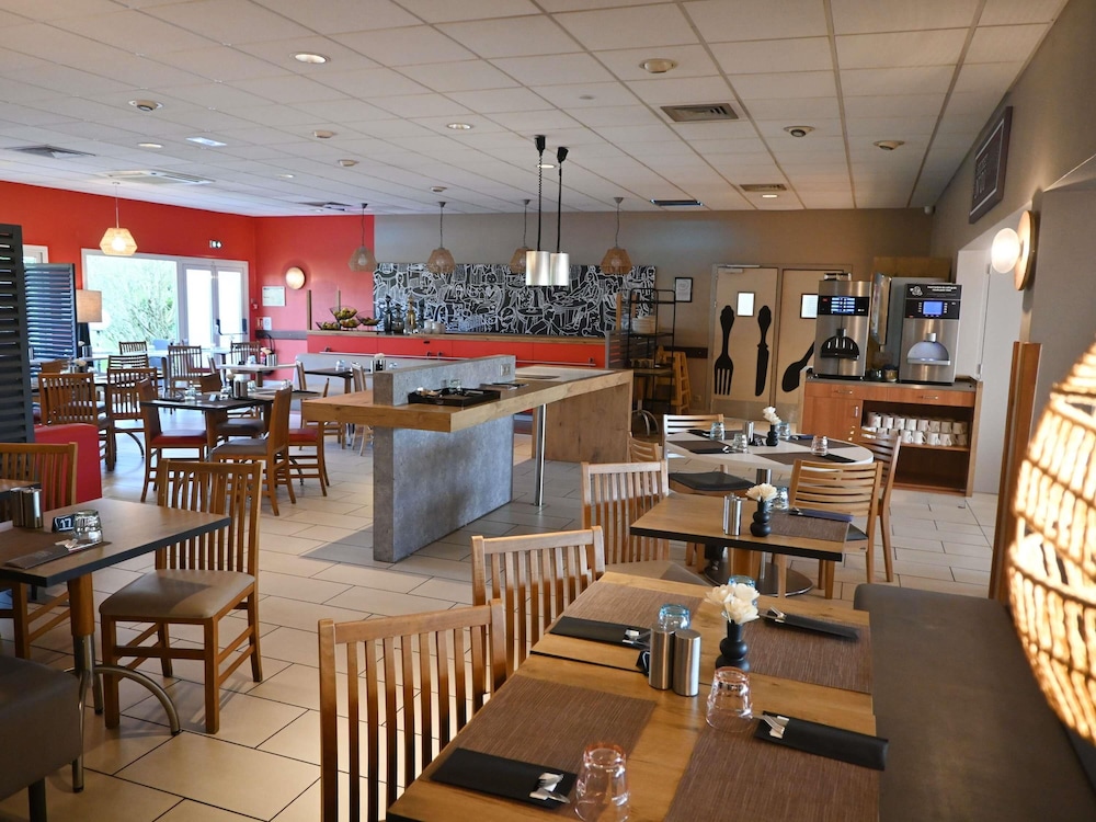 Ibis Laval Le Relais D'armor 31/50