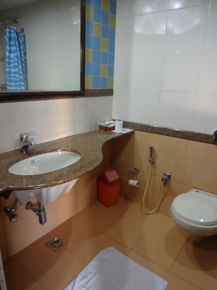 Hotel Coorg International 49/50