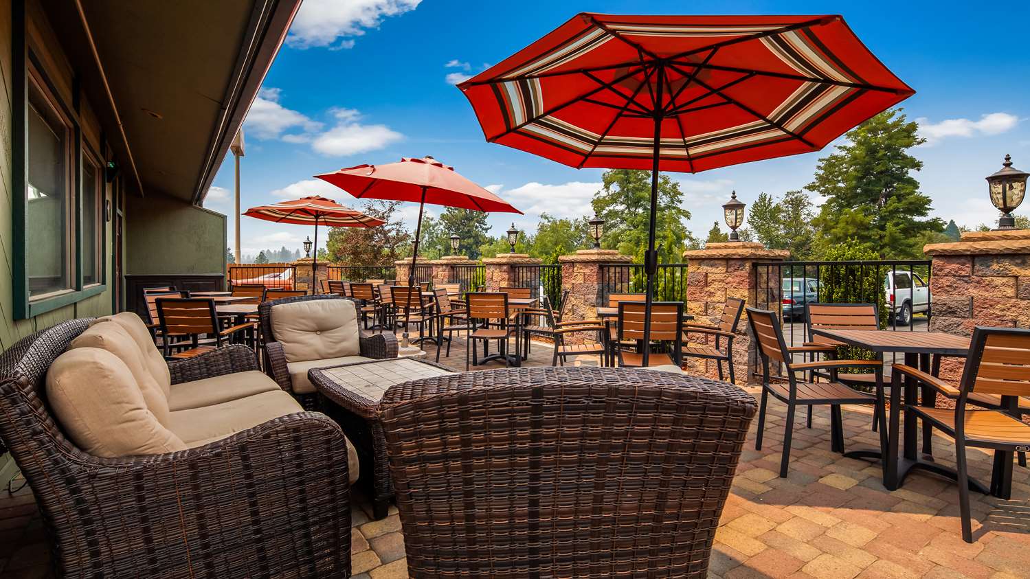Best Western Plus Tree House 33/43
