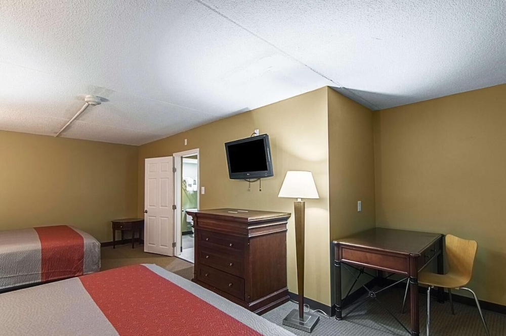 LoneStar Inn & Suites 27/51
