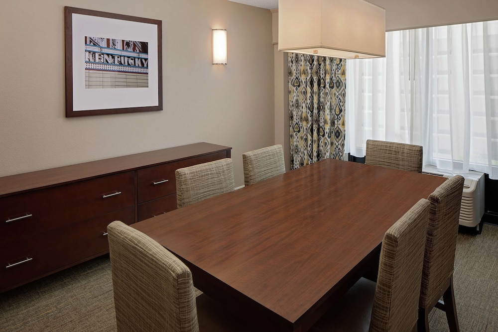 Hampton Inn Louisville Downtown 30/50