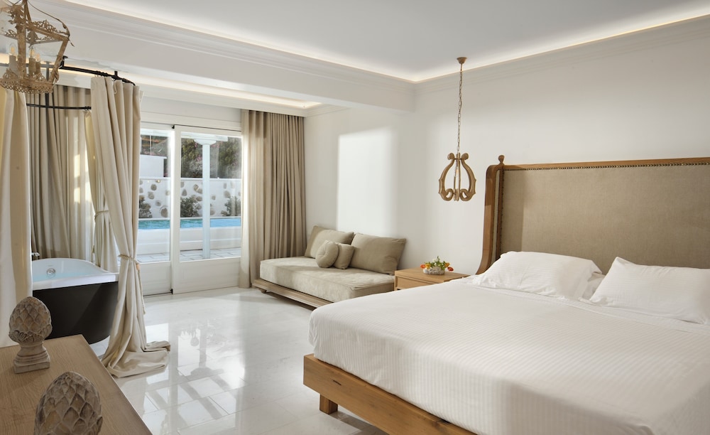 3 BEDROOMS, SIGNATURE, SUITE, GARDEN VIEW, PRIVATE POOL