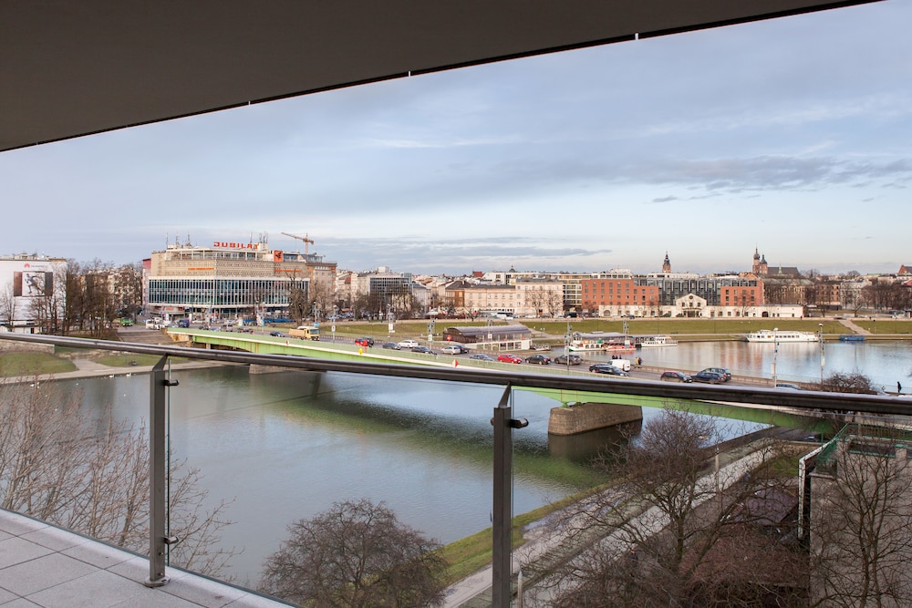 Cracow Riverside Aparthotel 47/50