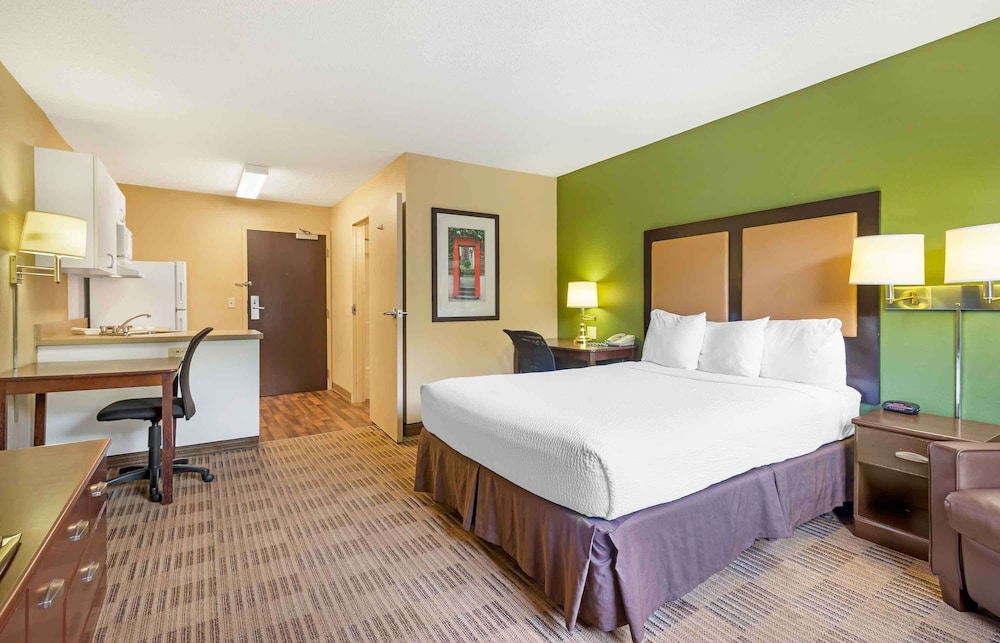 Extended Stay America Suites Princeton - West Windsor 17/56