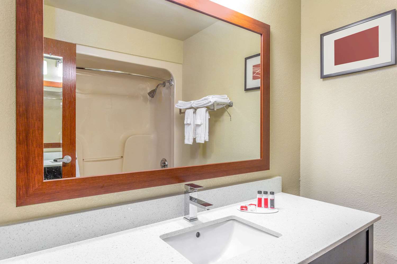 Days Inn by Wyndham Blairsville 47/49