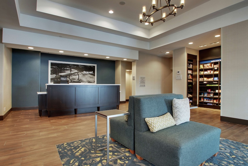 Hampton Inn By Hilton Pawtucket 26/35