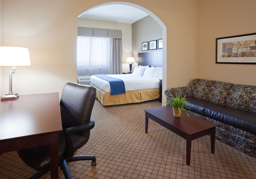 Holiday Inn Express Hotel And Suites Mankato East 55/76