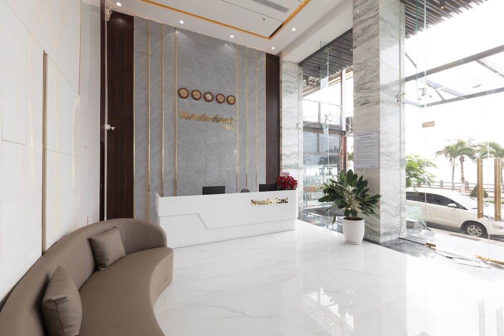 Nha Trang Wonderland Hotel 8/61