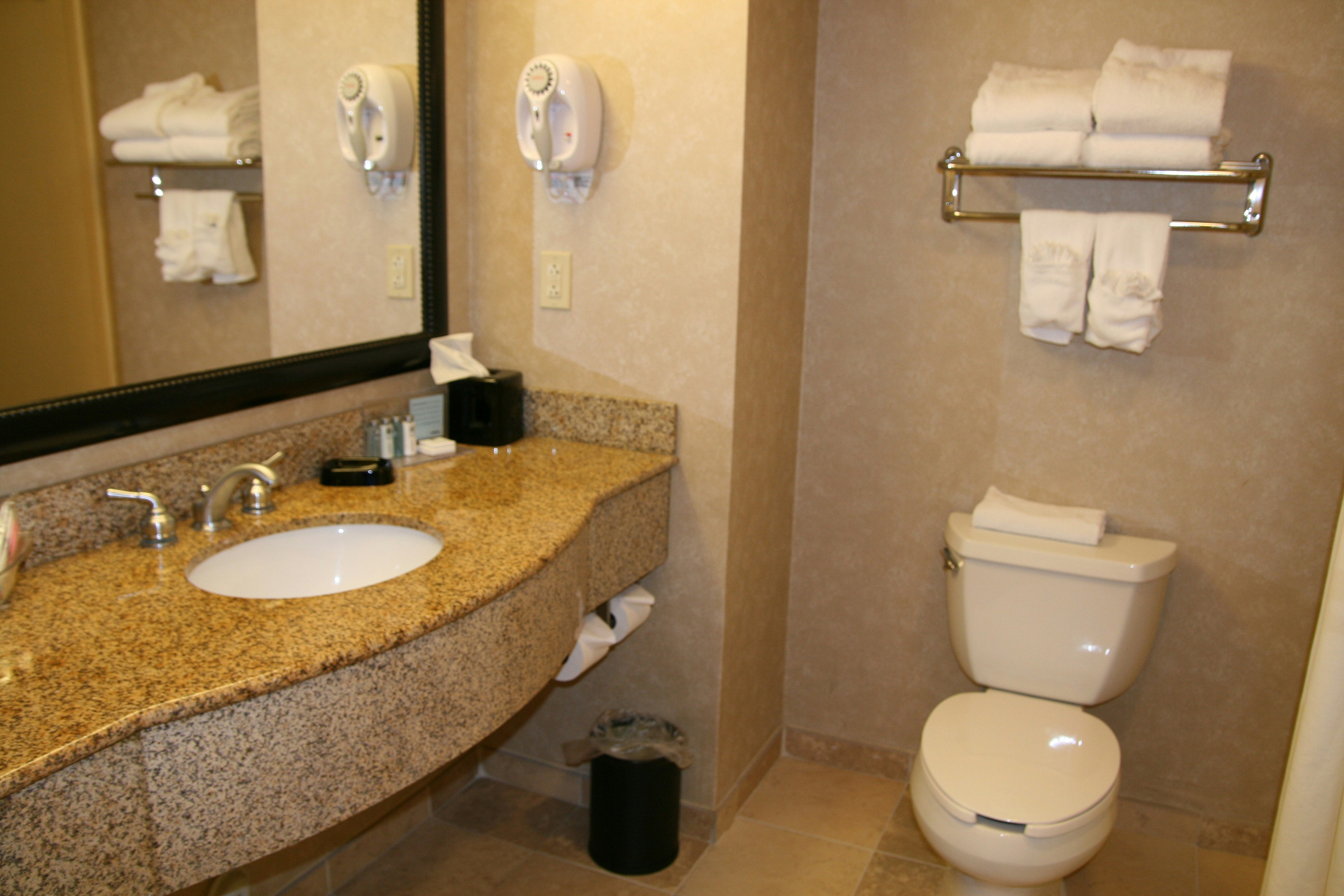 Hampton Inn By Hilton Emporia 48/49