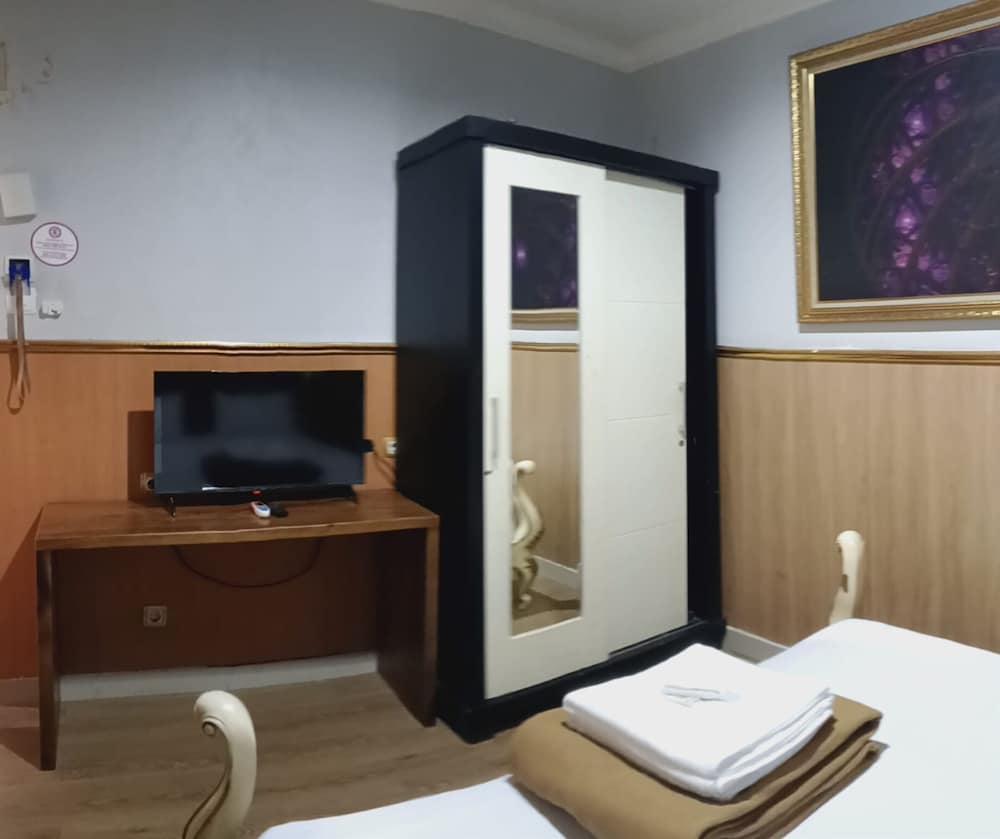 Grand Batik Inn 40/52