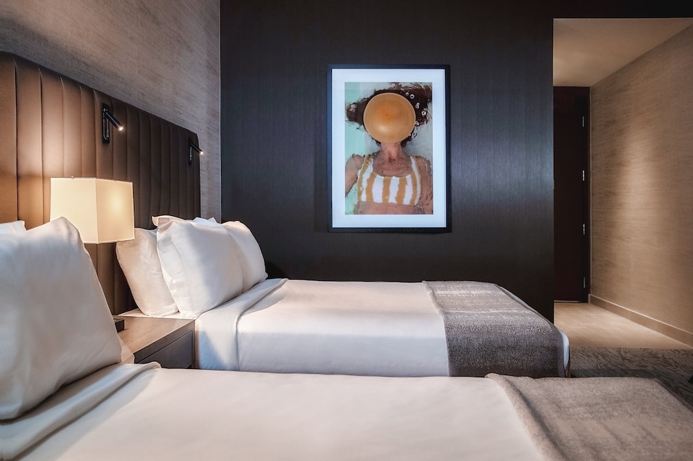 THesis Hotel Miami Coral Gables, Curio Collection by Hilton 38/80