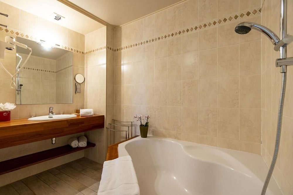 Hotel Capo Rosso 36/37