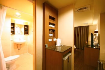 Kindness Hotel Yuanlin 50/50