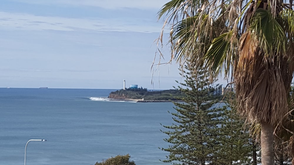 Alexandra On the Pacific 76/81
