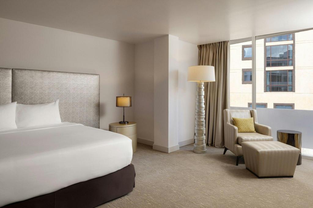 Master, Suite, King Bed