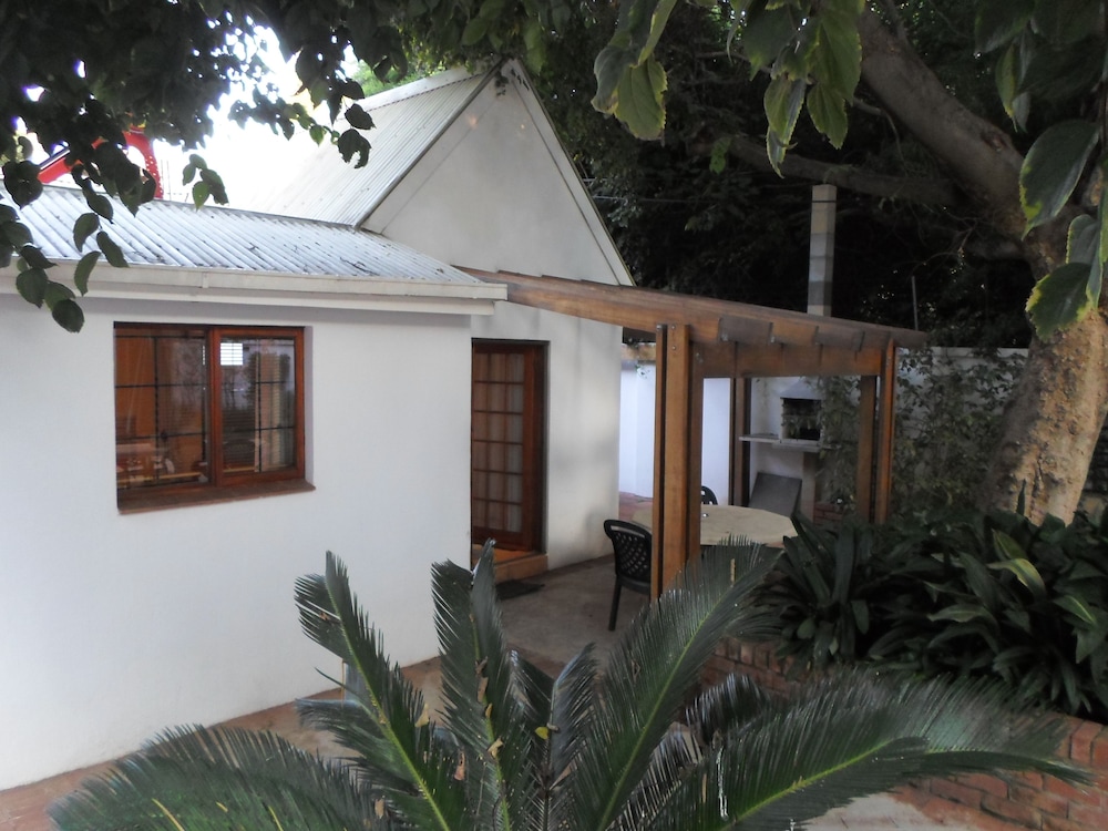 Bed And Breakfast In Waterkloof 1/50