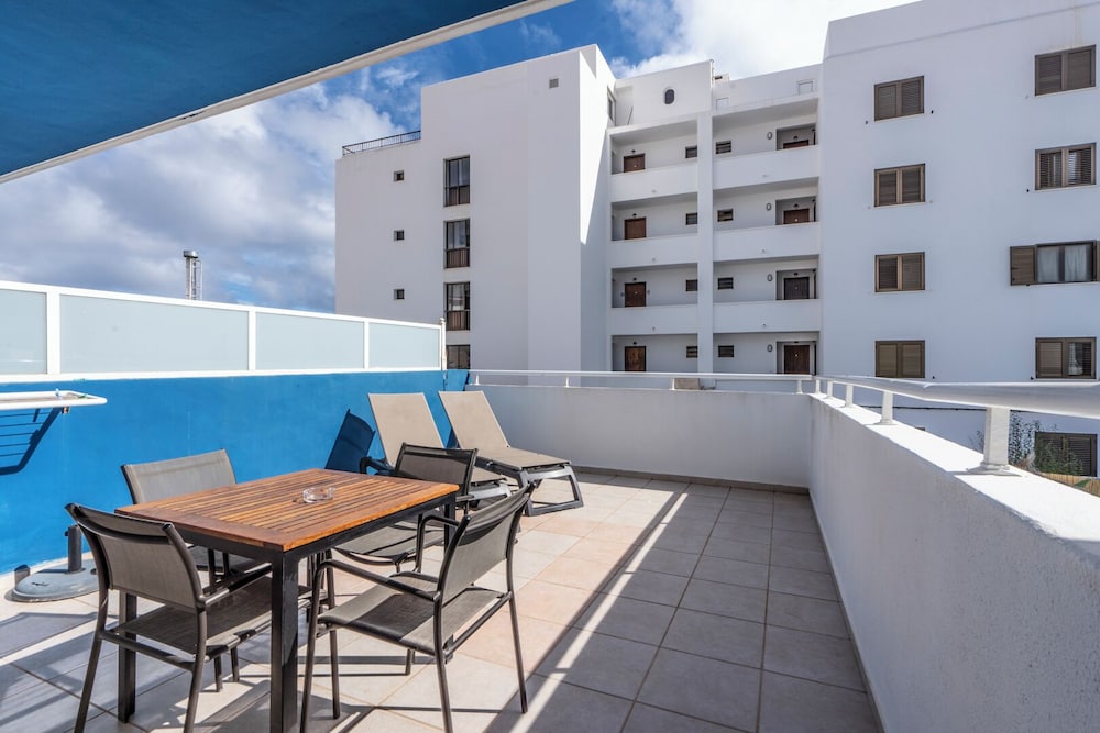 Cel Blau Apartamentos 62/65