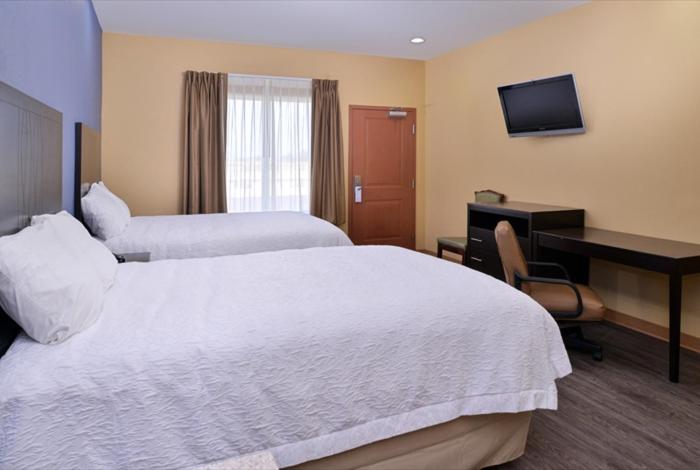 La Bonita Inn and Suites - Crane 8/40