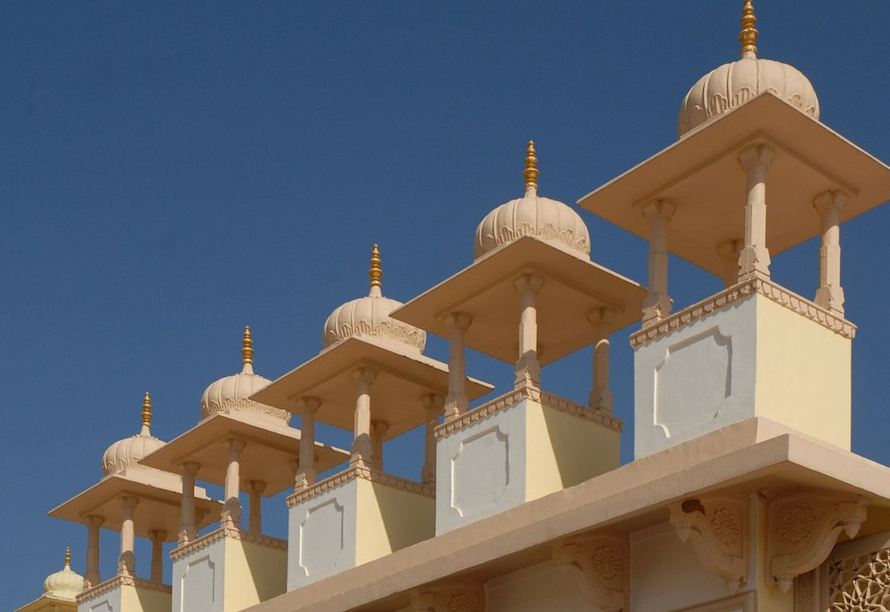 RAJASTHALI RESORT AND SPA photo2