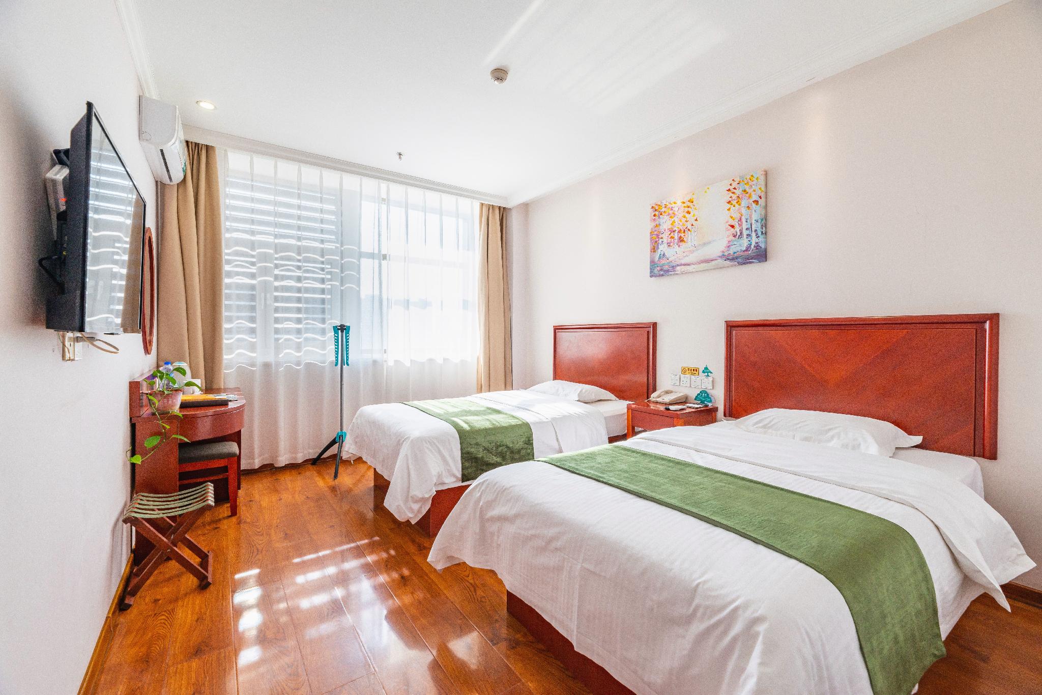 Greentree Inn Qinhuangdao Haigang District Railway Station Square Express Hotel 7/18