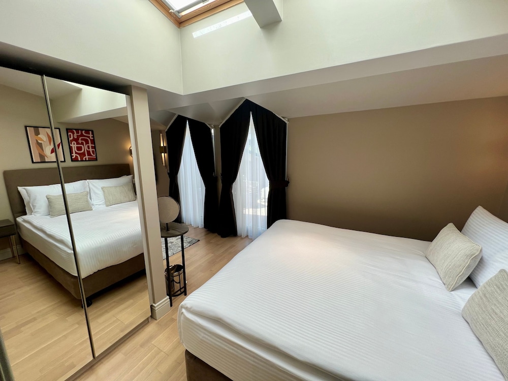 Weingart Suites Hotel 18/58