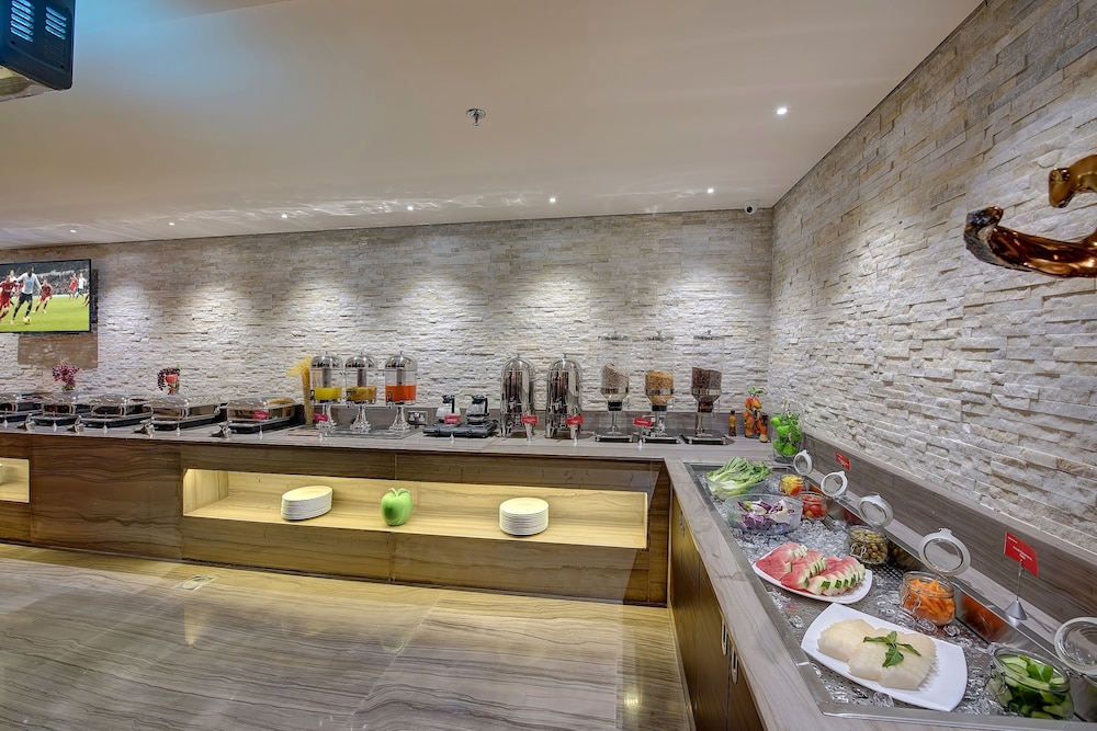 Omega Hotel Dubai 36/49