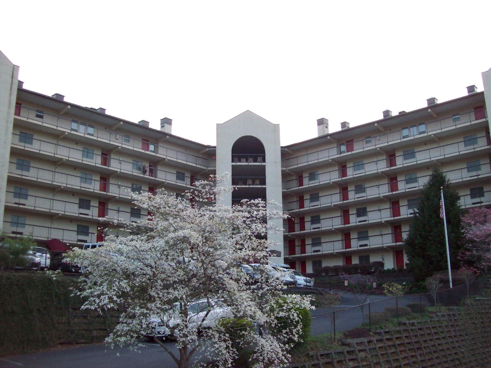 Gatlinburg Chateau Rentals 1/50