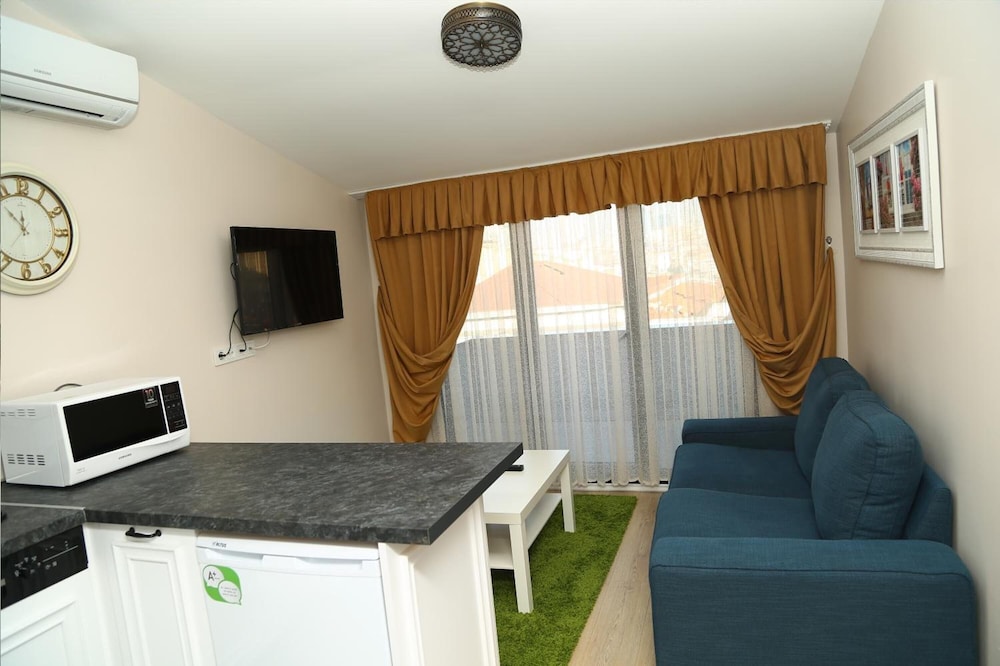 Luxx Suite 30/40
