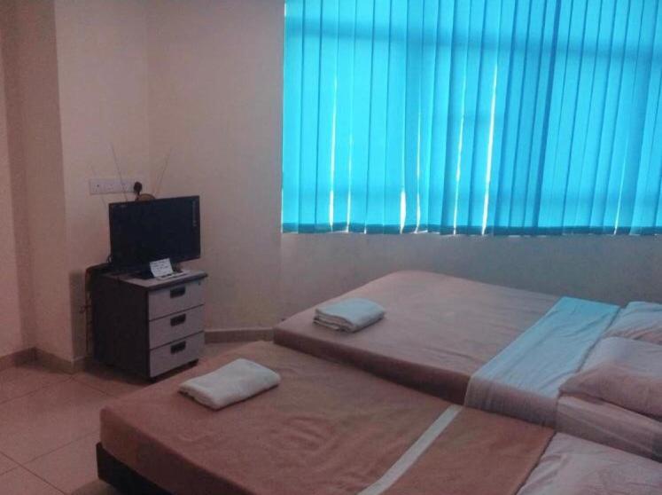 Oyo 89902 Semerah Suites Homestay Pontian 12/18