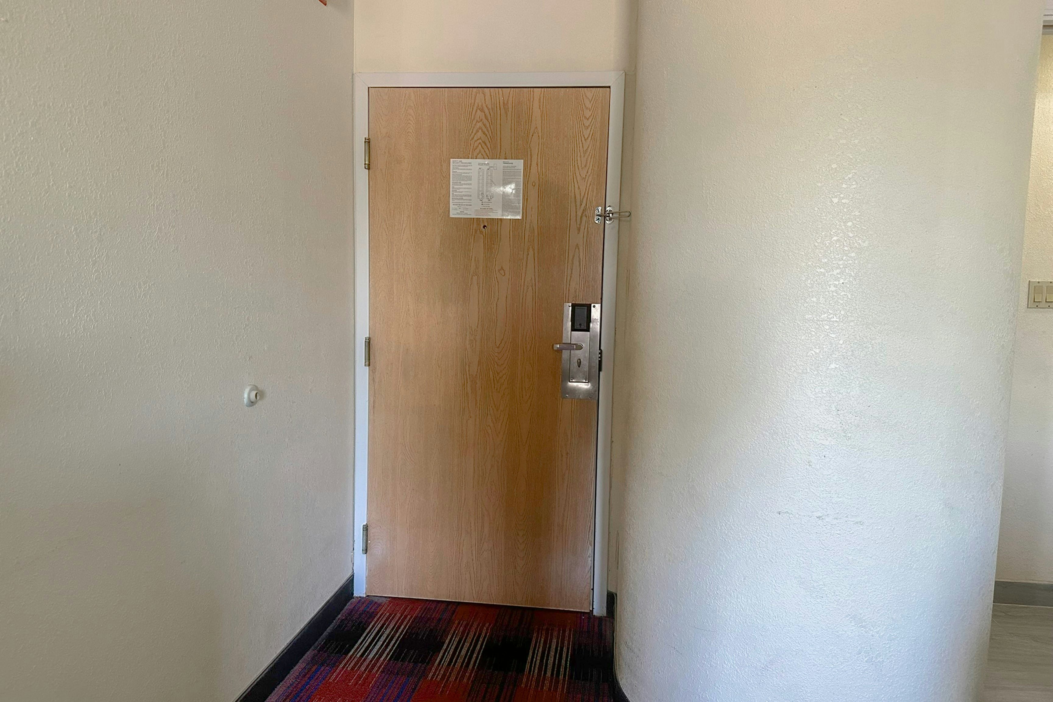 Classic Inn By Townhouse American Way Memphis I 240 photo3