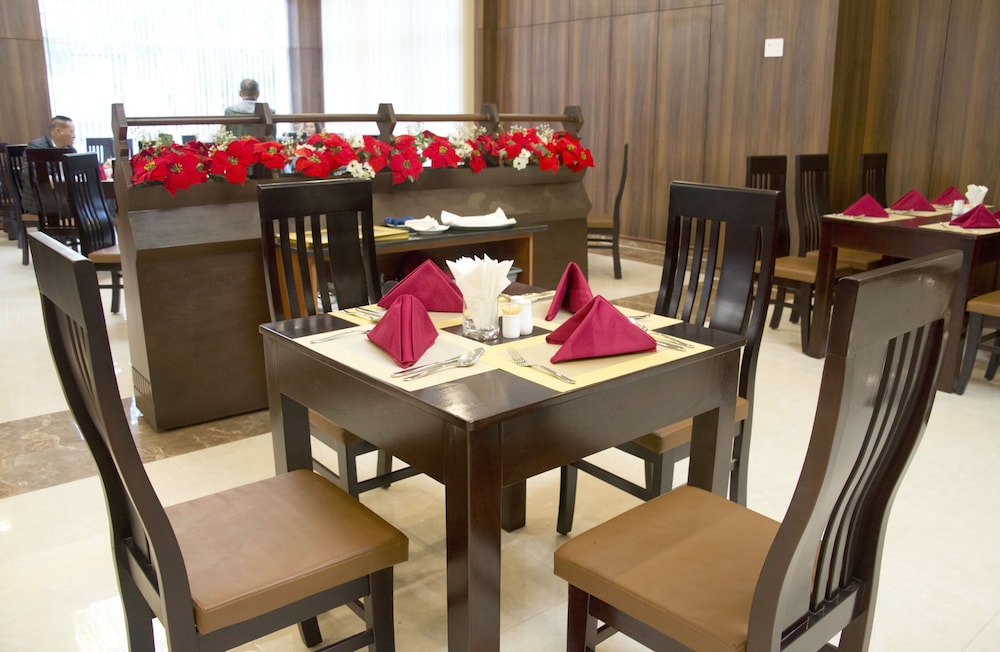 Elephants Hotel Buon Ma Thuot 35/50