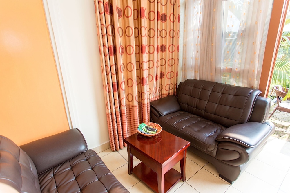 Quiet Haven Hotel 22/50