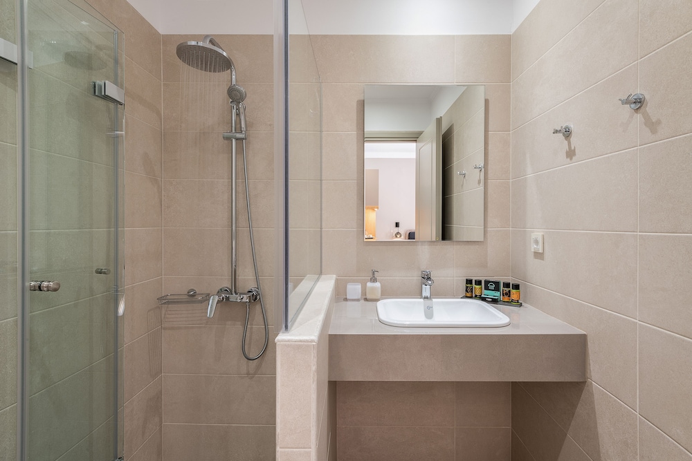 Viaggio Elegant Rooms 48/50