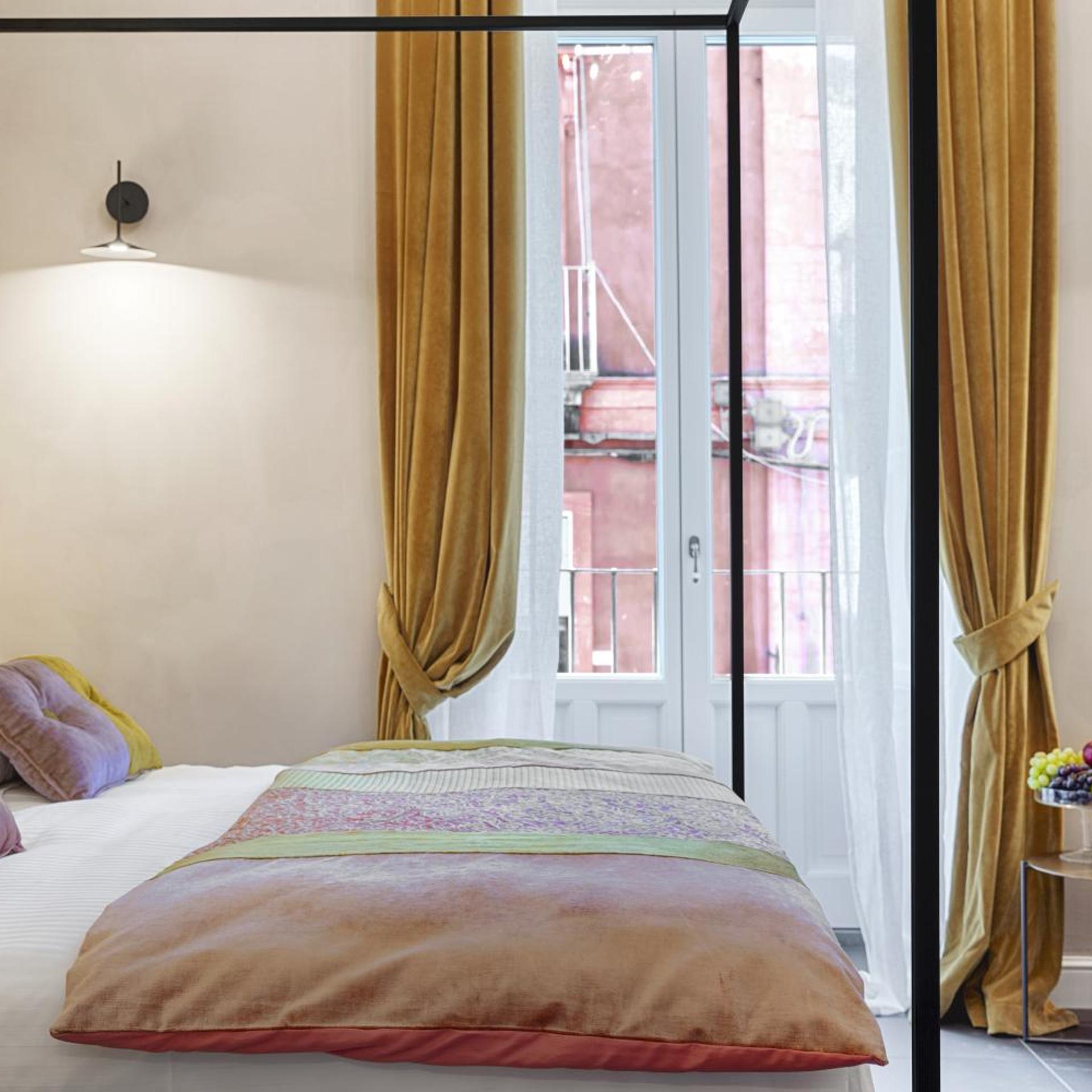 Deluxe, Double Bed, Central Center View, Balcony