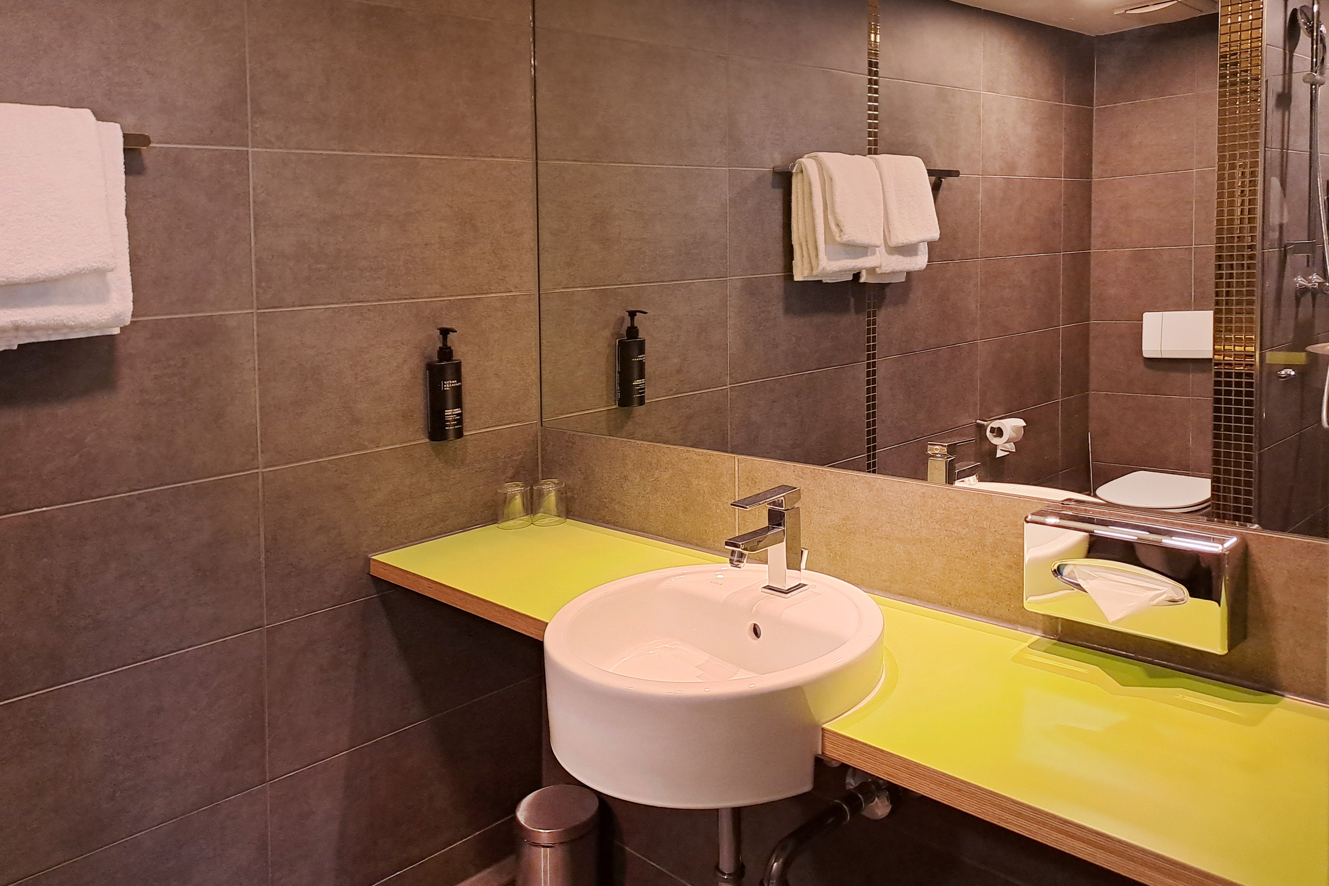 غرفة بريميوم بأربعة أسرّة، Select Hotel A1 Bremen 8/9