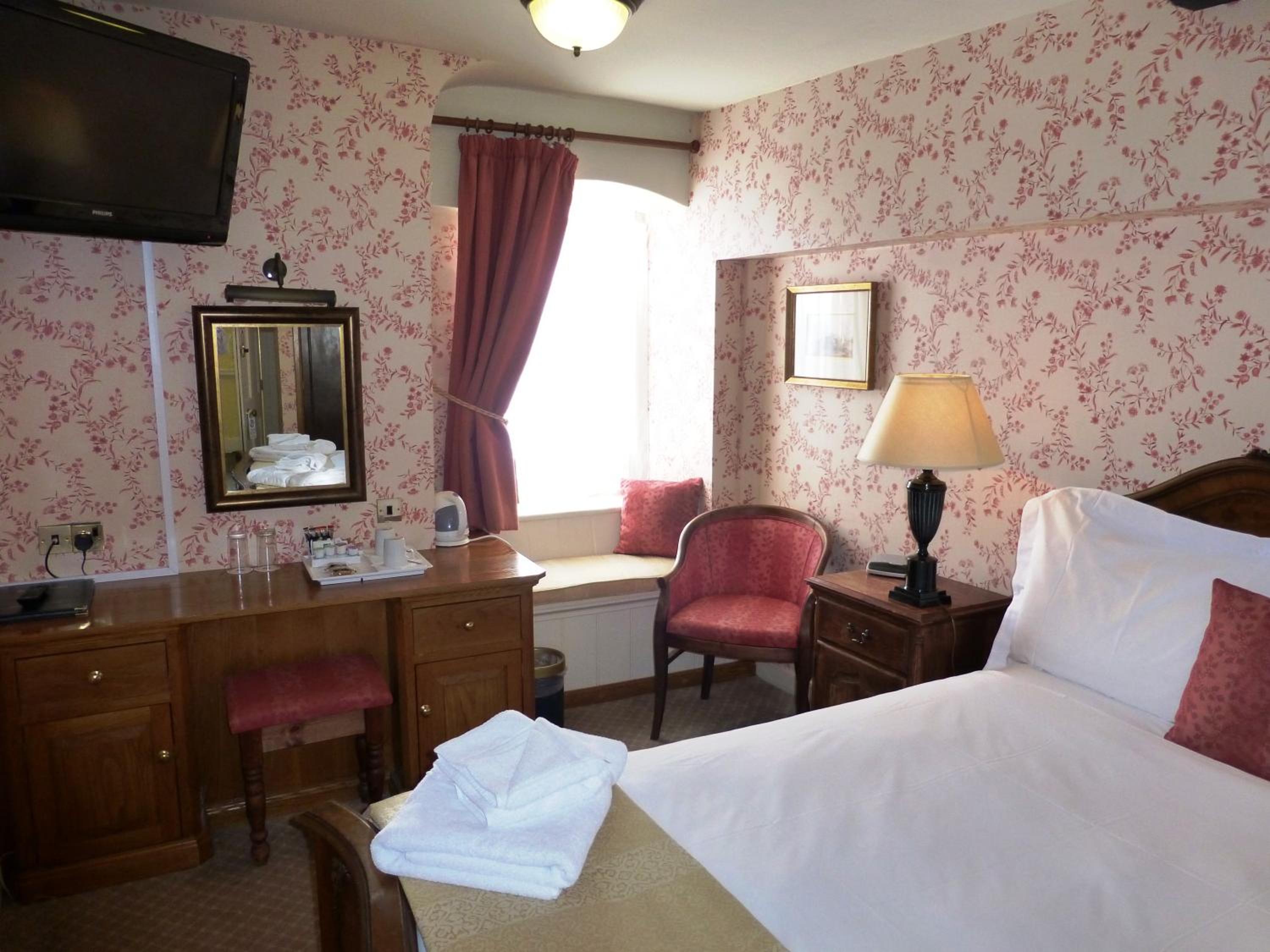 غرفة بسريرين منفصلين، The Bear Hotel 2/6