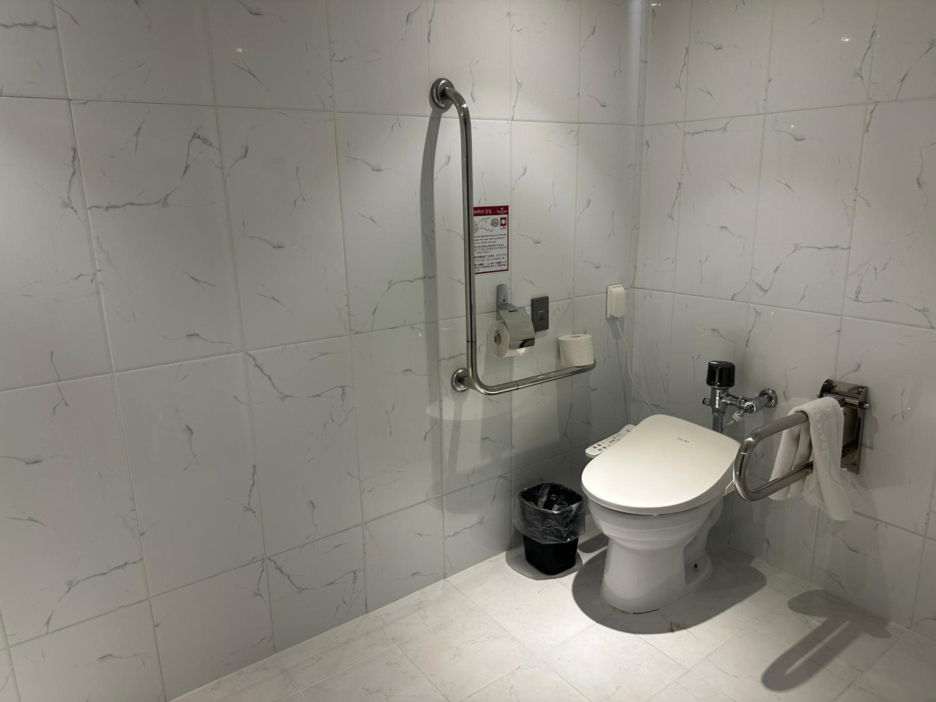 Golden Harbor Hotel Pyeongtaek 16/18