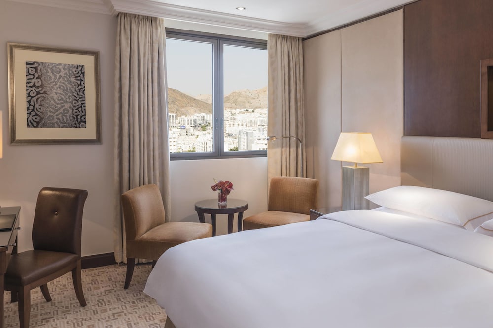Sheraton Oman Hotel 20/81